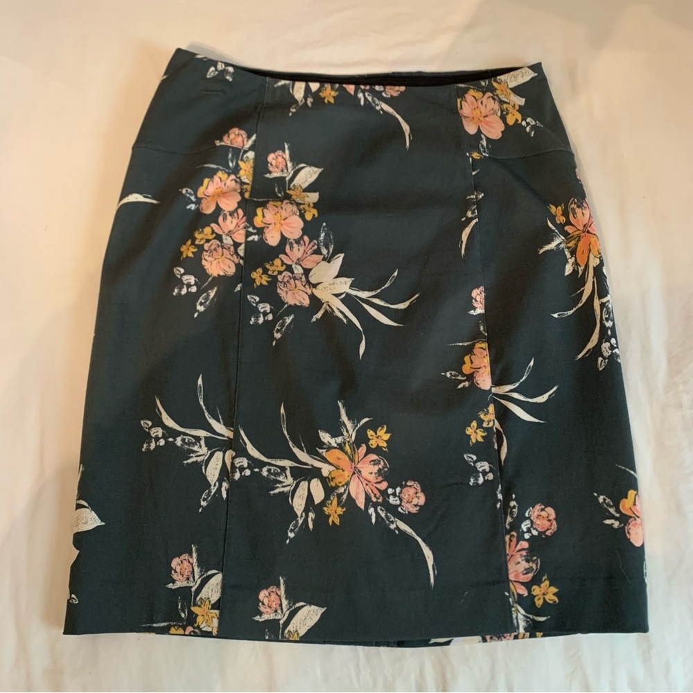 Lysse Green Floral Stretch Pencil Skirt in Large